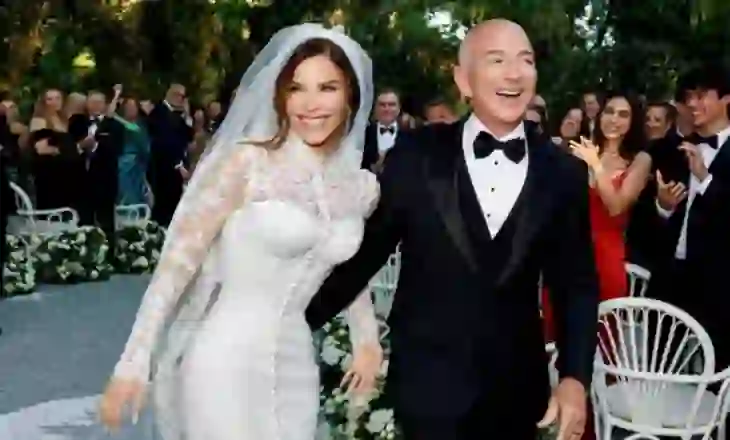 Lauren Sanchez për Jeff Bezos: Ai më lejon të jem vetvetja, të jem e lirë pa kompromis