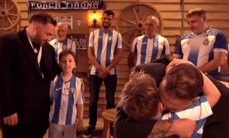 Legjendat bardheblu dhe djali i vogël përlotin Big Bastën në Finalen e Madhe të Ferma VIP