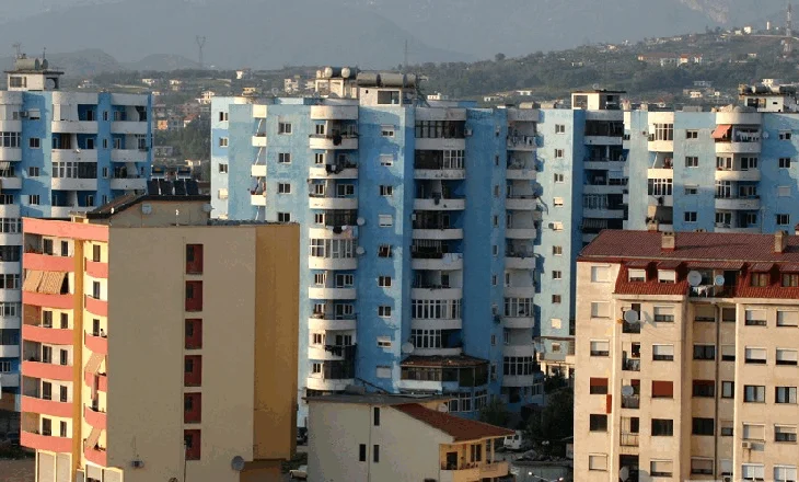 Ligj i ri për bashkëpronësinë “ndan” detyrat nëpër pallate. Risitë për banorët