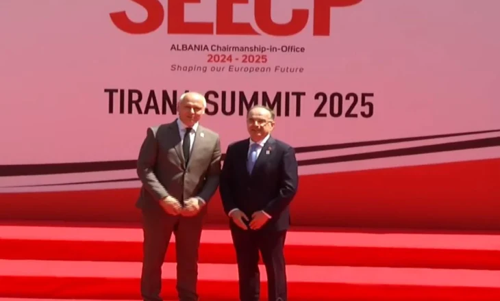 LIVE! Presidenti Begaj mirëpret pjesëmarrësit në Samitin e SEECP-ë në Tiranë: Nxitja e stabilitetit përmes bashkëpunimit rajonal dhe integrimit në BE
