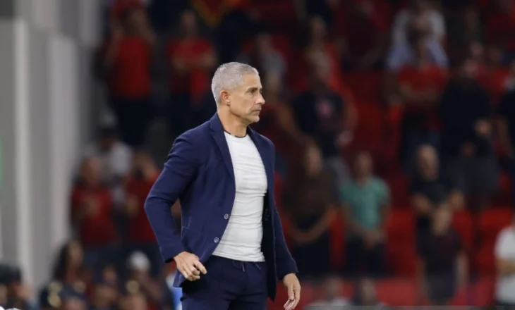 “Luajtën thjesht për të mos humbur”, Mavraj kritikon trajnerin Sylvinho?