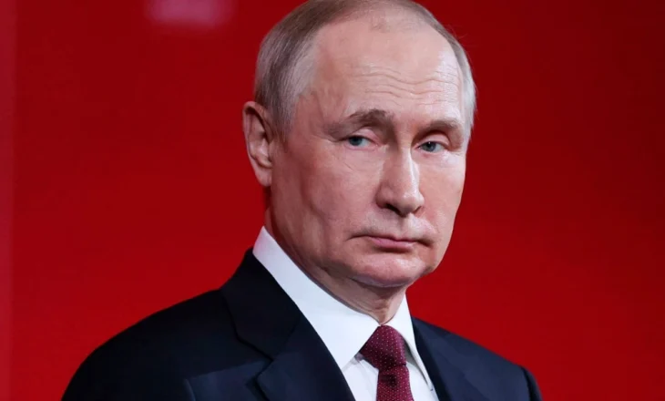 Lufta në Ukrainë drejt fundit? Putin i gatshëm të takohet me Zelenskyn: Të negociojmë për t’i dhënë fund