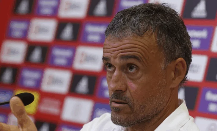 Luis Enrique, kritika të ashpra për Botërorin e Klubeve: Topi kërcen si lepur…
