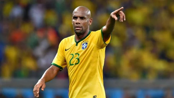 Maicon “bekon” Chivu: Zgjedhja perfekte për Interin. Vërtet mendoni se i mungon eksperienca?