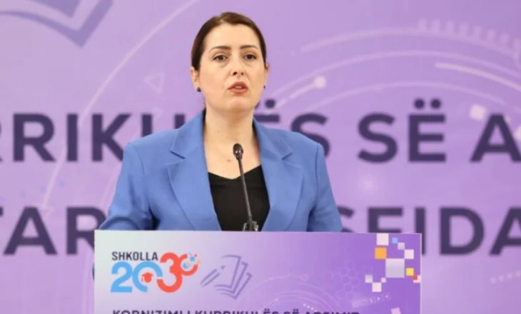 Manastirliu: Po rishikojmë kornizën kurrikulare për përafrimin me standardet e Bashkimit Europian
