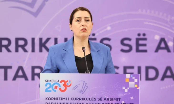 Manastirliu takim me ekspertë të arsimit: Po rishikojmë kornizën kurrikulare për përafrimin me standardet e BE