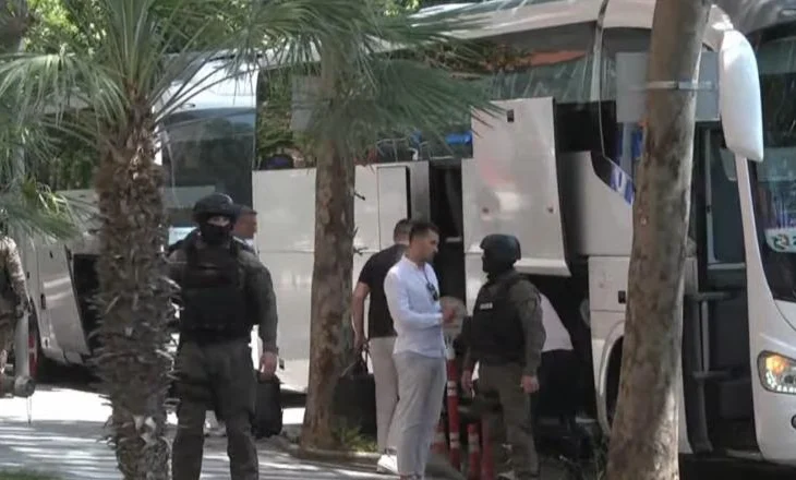Masa të forta sigurie/ Ekipi serb mbërrin në Shqipëri, akomodohen në hotel zbulohet agjenda
