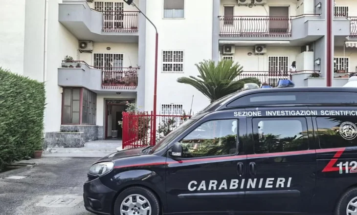 Masakër në Napoli! Nuk morën para nga pensioni i nënës së tyre, dy vëllezër mbysin me jastëk babain dhe e fshehin trupin brenda një arke