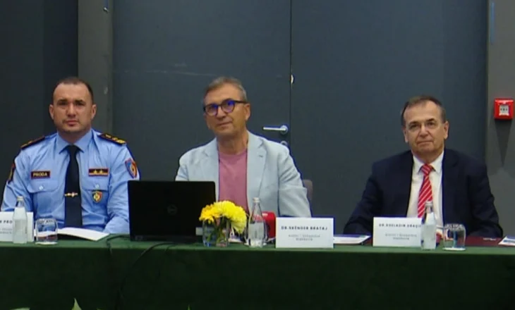Mashtrimi me mjekët/ Manipulim me inteligjencën artificiale, përdoret imazhi i doktorëve të njohur