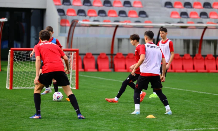 Mbyllet me sukses edicioni i parë i “Elite Youth Development Academy”, Selimi: Rezultate shumë pozitive
