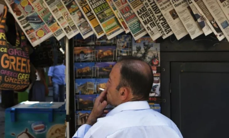 Me rregullat e reja për duhanin, Greqia dëshiron t’i ndalojë prindërit të dërgojnë fëmijët për të blerë cigare