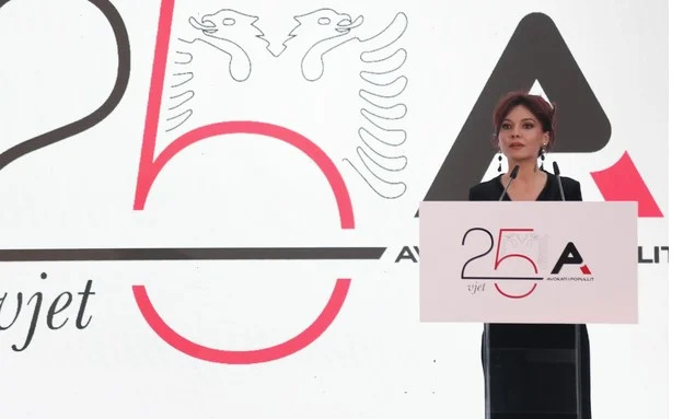 Mesazhi i Elisa Spiropalit në 25-vjetorin e themelimit të Avokatit të Popullit: Një institucion që edukon institucionet e shtetit