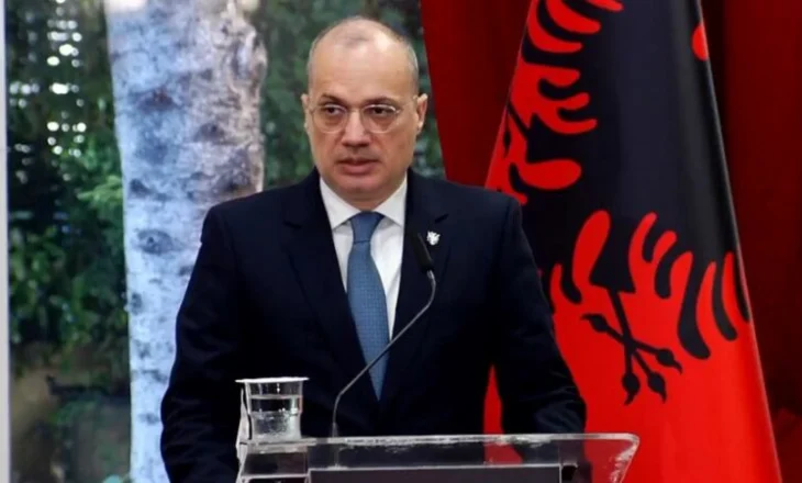 Ministri Hasani, njoftim për shqiptarët që ishin për turizëm në Izrael