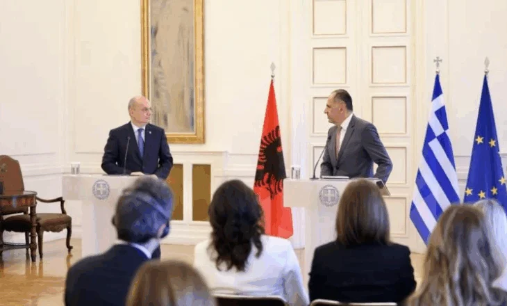 Ministri i Jashtëm grek zbulon origjinën e Hasanit: Flet gjuhën tonë për shkak të prejardhjes…