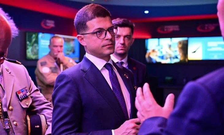 Ministri Vengu në Panairin Ndërkombëtar të Aviacionit, zbulon 3 shtyllat e modernizimit të Forcave të Armatosura