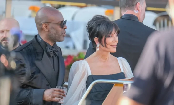 Momente tensioni në dasmën luksoze të Jeff Bezos, çfarë ndodhi me Kris Jenner dhe partnerit të saj?