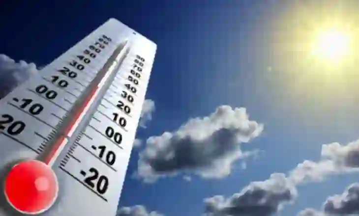 Mot i qëndrueshëm dhe temperatura të larta deri në 35 gradë Celcius