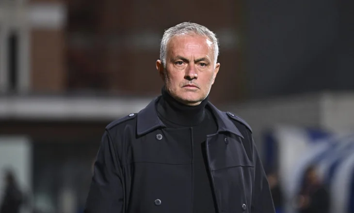 Mourinho kërkesë klubit për të sjellë te Fenerbahce talentin anglez të padëshiruar nga United