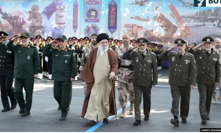 Mungesa e udhëheqësit suprem, ajatollah Ali Khamenei, u fsheh për të mbijetuar