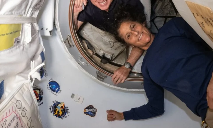 “Na kaloi nëpër mend se s’do ta shihnim më kurrë Tokën”/ Ç’zbulojnë astronautët për aventurën e tyre 9-mujore në hapësirë