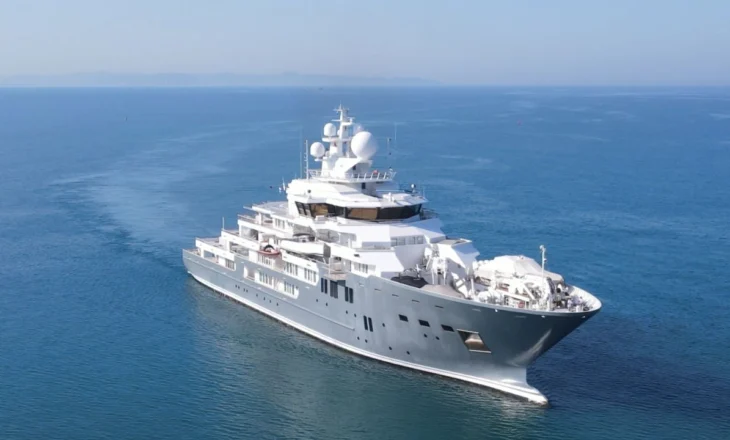 Nafta me 1 euro për litër, superjahti “Andromeda” ankorohet në Portin e Durrësit për furnizim