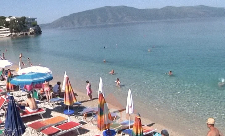 Ndalohen punimet përgjatë bregdetit, Kumbaro: Zero tolerancë edhe për zaptimin e plazheve publike