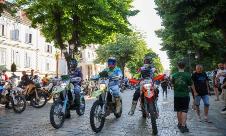Në qytetin e biçikletave, starton edicioni i 21-të i “Rally Albania”, eventi më i madh i garave motorike në Shqipëri