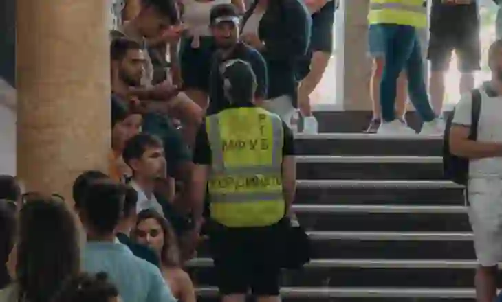 Në Serbi, karta e partisë është mbi jetën njerëzore