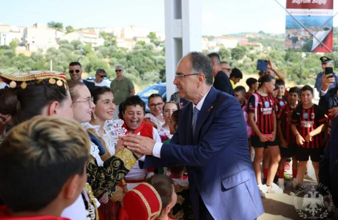 Në zemër të Kalabrisë shqiptare / Begaj u drejtohet arbëreshëve: Ju mbani gjallë gjuhën dhe identitetin