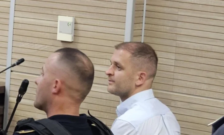 ‘Nëse vërtetohet akuza, do kërkoj burgim të përjetshëm për veten’/ Porositi vrasjen e bashkëshortes, Naim Murseli del para gjykatës! Ja çfarë deklaroi ai