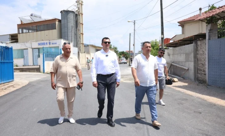 Nga kanalizimet te asfalti, transformohet rruga pranë Doganës në Elbasan