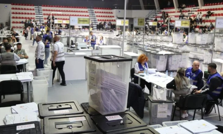 Nis sot rinumërimi i kutive të votimit për Fierin, kush janë kandidatët e PS që rrezikojnë mandatin, hyn në lojë…