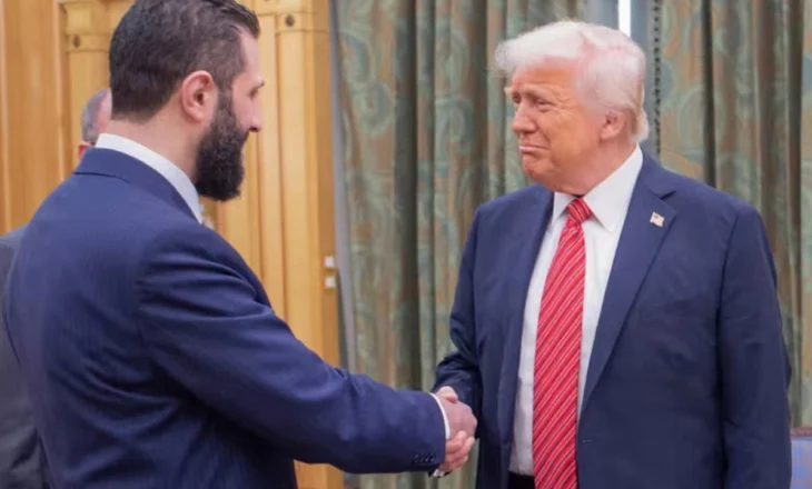 Një hap drejt stabilizimit të qeverisë së re, Trump gati të lehtësojë Sirinë nga disa sanksione financiare