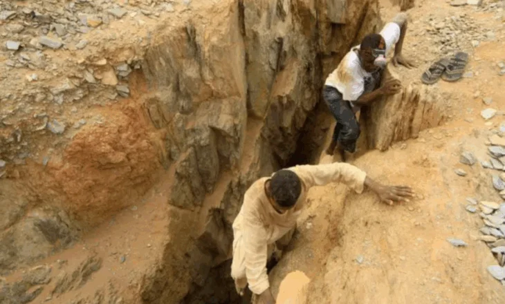 Njëmbëdhjetë të vdekur dhe shtatë të plagosur nga shembja e një miniere ari në Sudan