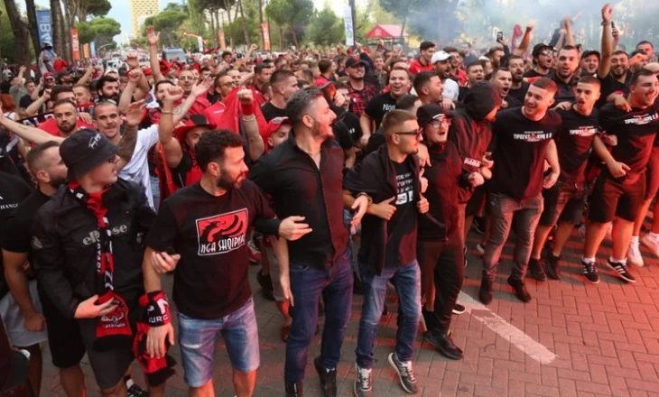 Nuk do të jenë në stadium, ‘Tifozat Kuq e Zi’ zbulojnë ku do të ndjekin ndeshjen Shqipëri – Serbi