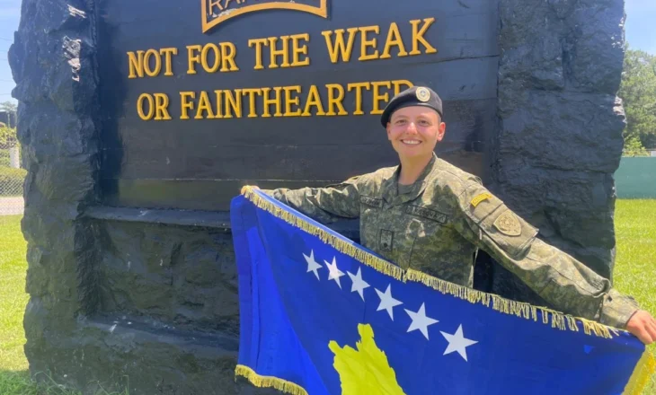 Oficerja e FSK e para grua që diplomohet në kursin elitar amerikan Ranger School