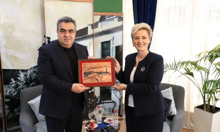 Panairi i Parë i Librit Shqip/Gonxhja në Preshevë, pritet nga Kryetarja e Komunës
