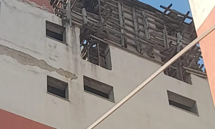 Paradoksi / Mashtron shtetin, mashtron edhe qytetarët