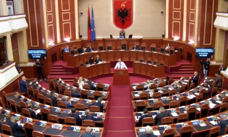 “Partia e krimit”/ Spiropali i tërheq vëmendjen Berishës: Moderoni fjalorin! Kryedemokrati: Mos më bëj të jap një përgjigje që s’duhet ta jap