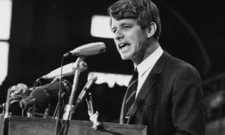 Pas urdhërit të Trump, CIA publikon dokumentet e deklasifikuara të vrasjes së Kennedy  