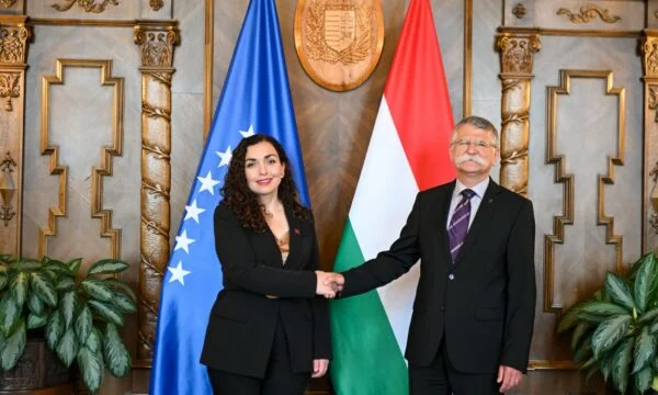 Pas vizitës në Hungari, Osmani: Të gatshëm për fazë të re bashkëpunimi