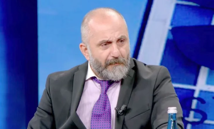 “PD drejt vetëshkatërrimit”/ Reagon ashpër avokati: Barsaleta me trenin bullgar, do i krijojë probleme Berishës