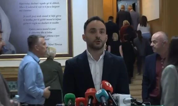“Pjesëmarrja, shqetësuese”/ Sërish dështimi i seancës reagon ashpër deputeti i LDK-së: LVV s’ka interes për zhbllokimin