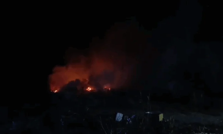 Po asgjësonin mbetjet e barit, fermerët u vënë flakën kodrave të Cakranit
