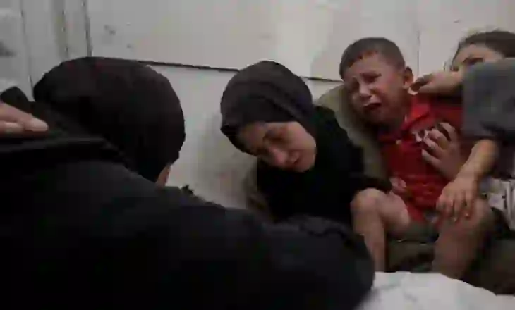 Po prisnin për ndihma, ushtria izraelite hap zjarr dhe vret 23 palestinezë, dhjetëra të plagosur