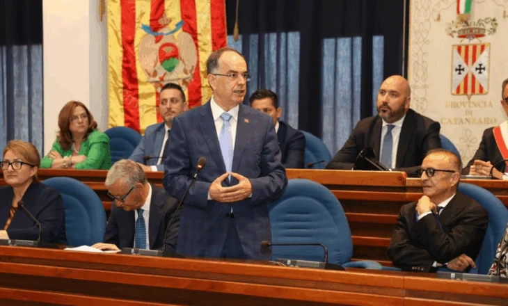 Presidenti Begaj në Itali: Jo vetëm ndërlidhje me komunat arbëreshe, por edhe forcim i bashkëpunimit ekonomik dhe politik