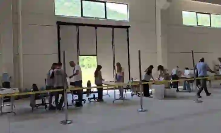 Pretendimi i opozitës për mungesë fletësh të papërdorura, hapen 229 kuti/ PS dërgon vëzhgues, PD asnjë përfaqësues