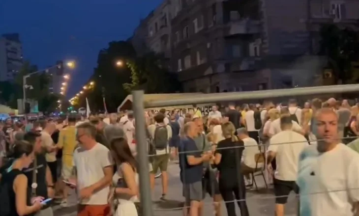 Protesta në Beograd, Aleksandar Ivanoviç: Regjimi mafioz do të luftohet deri në fund