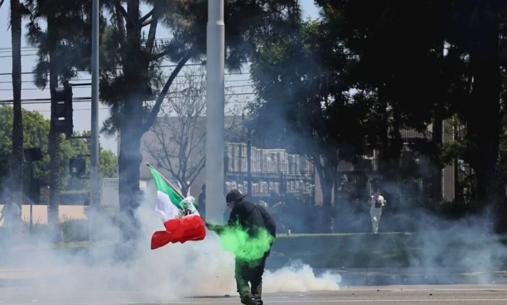 Protestat përmes FOTOVE/ Ç’po ndodh në Los Angeles? Shpjegimi për trazirat dhe konfliktin e ri të Trump