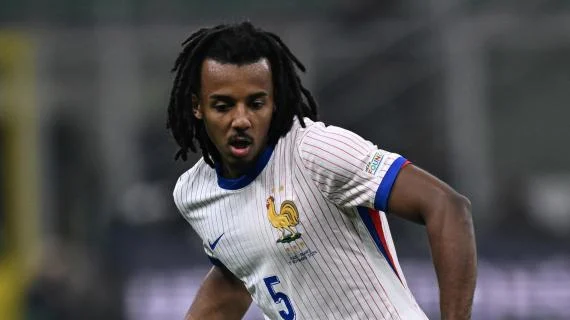PSG, gati të bëjë çmenduri për Koundé. I ofron 100 milionë euro Barcelonës
